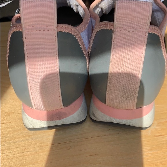 Steve Madden Women’s Arctic Sneakers size 8 - Picture 5 of 7